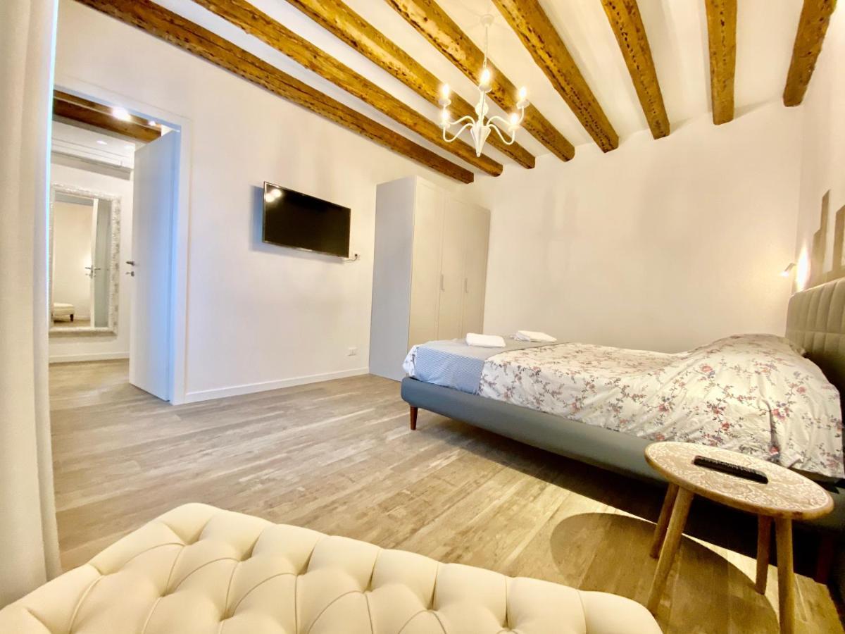 Suite House New Apartments Wi Fi Venice Island 외부 사진