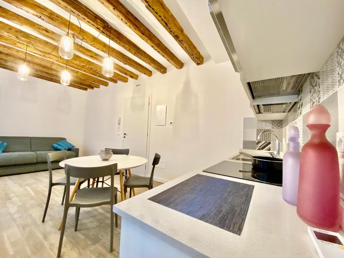 Suite House New Apartments Wi Fi Venice Island 외부 사진